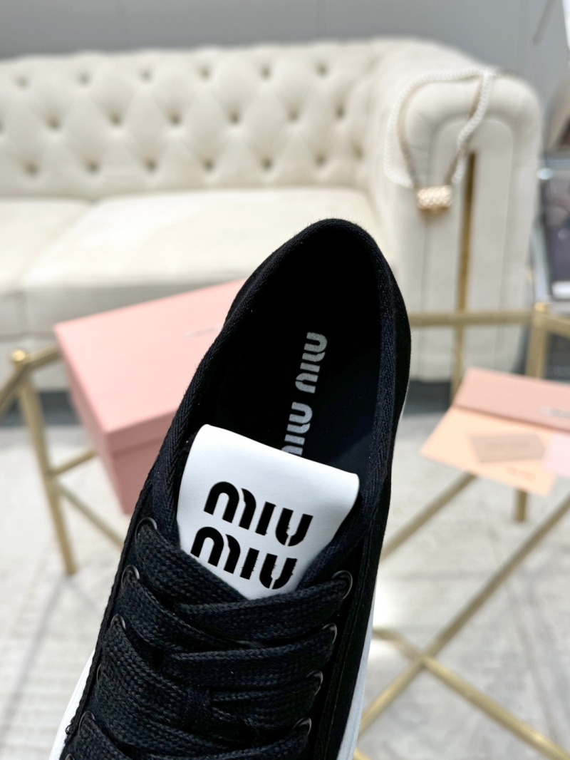 Miu Miu Casual Shoes